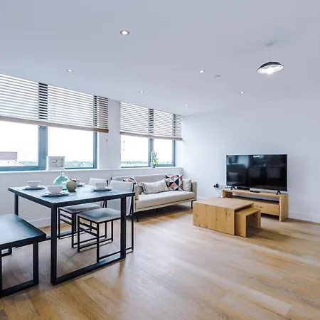 Lägenhet 30 Percent Offer On Monthly Near Old Trafford Sleeps 5
