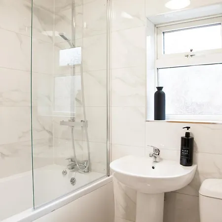 Entire Luxury In Old Trafford, Next To Mufc * Manchester