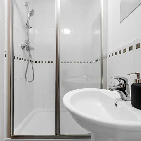 Modern Spacious 2bedroom Great! Location By Etihad Mancity Stadium& Coop Live Arena * Manchester