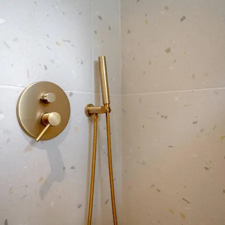 Large & Stylish Townhouse King Beds&free Parking Nyaraló Manchester