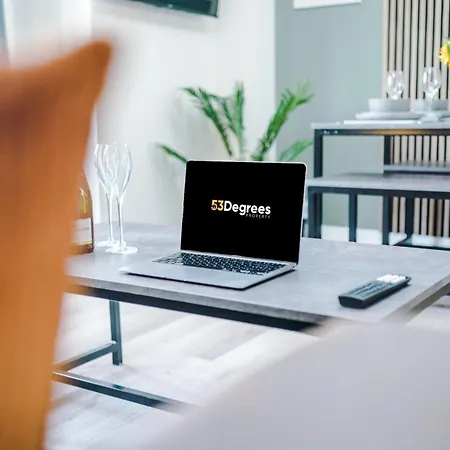 New! Stylish 2-bed In By 53 Degrees Property, Great Location - Sleeps 6! 曼彻斯特