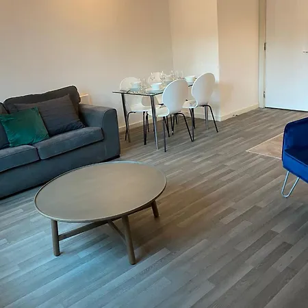 Apartment Spacious 2 Bedroom 2 Bathroom Manchester