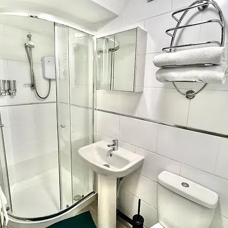 Appartement Bnbee - - Gorgeous 1 Bedroom Apartment!