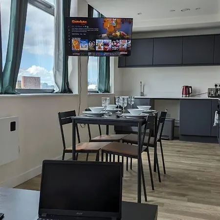 Apartment Lovely 1br Penthouse Near Mcr Stadiums Manchester