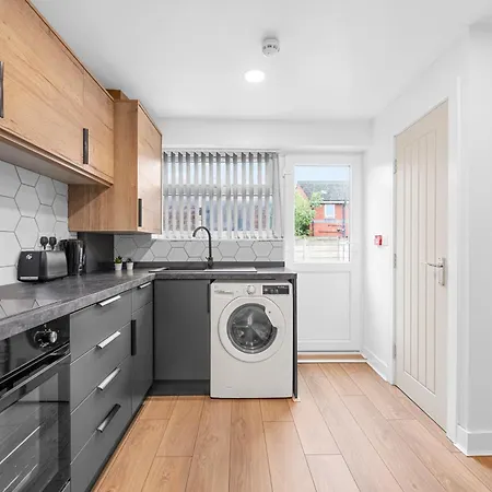 Morden En-suite - Close Cente & Etihad Stadium בית אירוח *