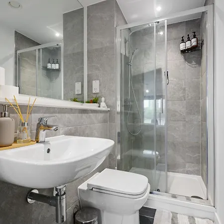 Harboview Haven Waterfront Апартаменты Манчестер