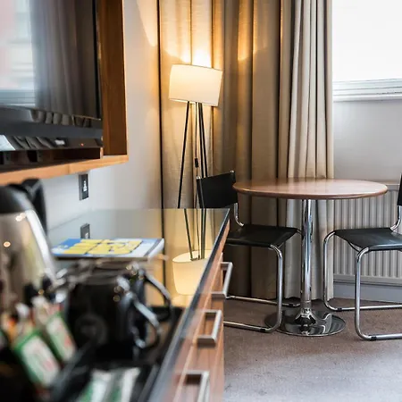 Hotel The Townhouse 4*