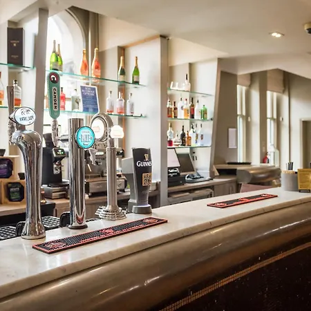 Hotel The Townhouse 4*