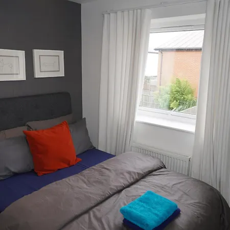 Luxury - Pick A - Free Parking & Kitchen Access, Near Etihad Stadium, The Coop Live & Piccadilly Station, *