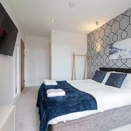 Near Centre,penthouse,etihad ,cooplive Apartamento