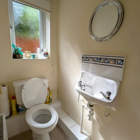 Holiday home Spacious 4 Bed Riverside *