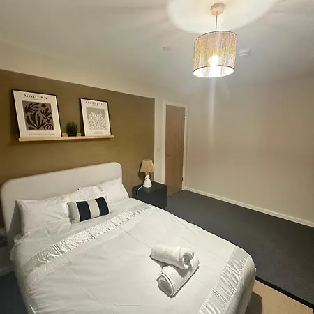 דירה Deluxe 2 Bed Flat מנצ'סטר