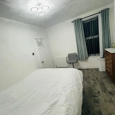 Lejlighed 2 Double Bedroom Private, Close To Old Trafford & City Centre Manchester