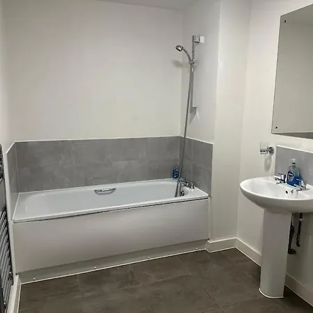 Modern 2br In Central Apartament