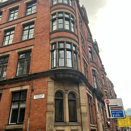 Chic Georgian Flat In