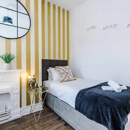 R&r At A Character Victorian 度假居 *