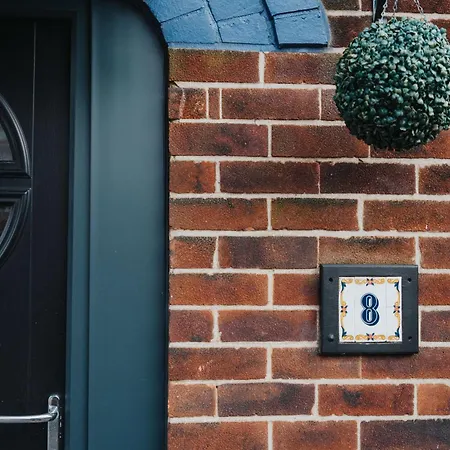 Business And Leisure With Free Parking * Manchester