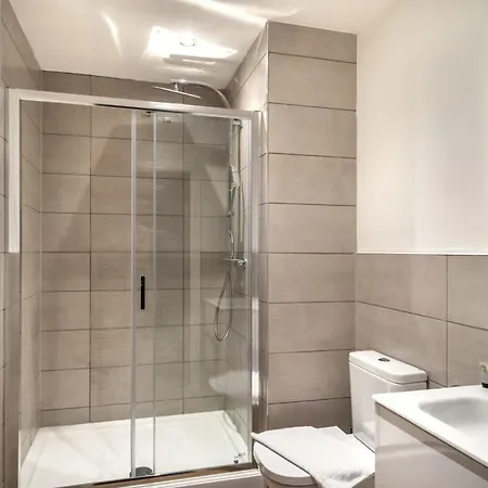 Apartamento Stayzeni, Alexandra Rise Neat 1br Flat