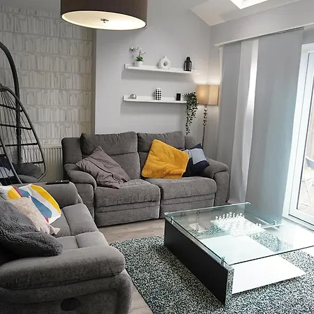 Rylance Luxury House - Free Parking Hébergement de vacances