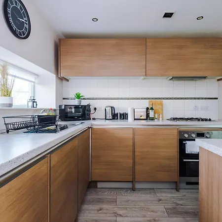 בית נופש Luxury Coop Live & Etihad With Free Parking