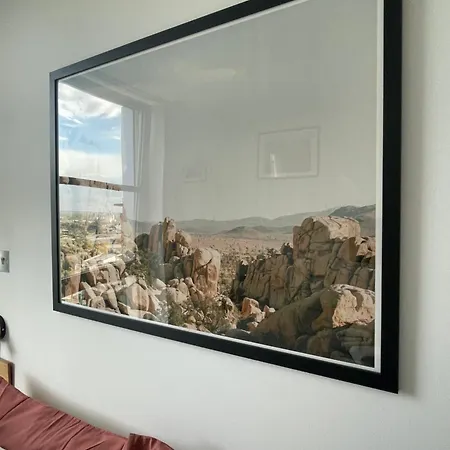 Entire Highrise Hideaway *