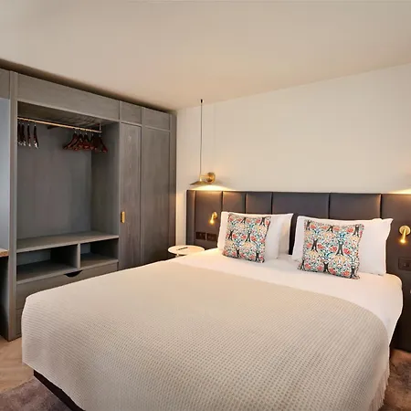 Hotel The Reach At Piccadilly, Manchester, A Tribute Portfolio Manchester