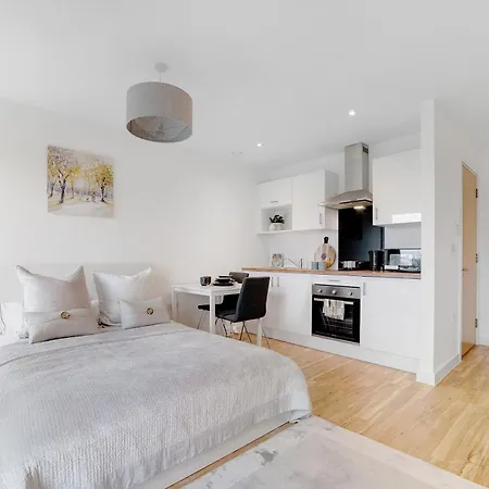 New! Media 1br Free Wifi