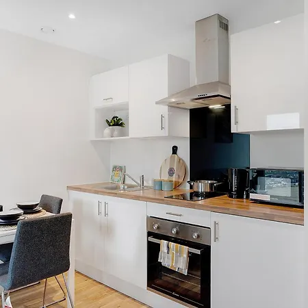 New! Media 1br Free Wifi Lejlighed Manchester