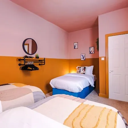 Casa de Férias Modern 4-bedroom In