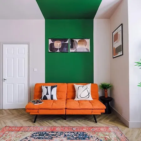 Modern 4-bedroom In *