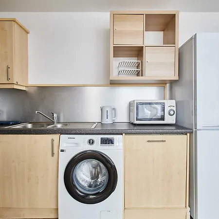 Host & - 007 Apartment *