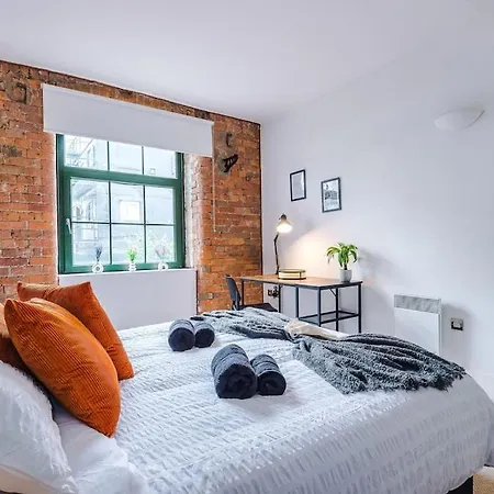 Stylish Apartment, Sleeps 4, Smart Tv, Next To Deansgate