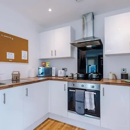 Apartment Media 2bed Apartment, Amazing Views, Smart Tv, Perfect For Contractors, Professionals, Families And Leisure