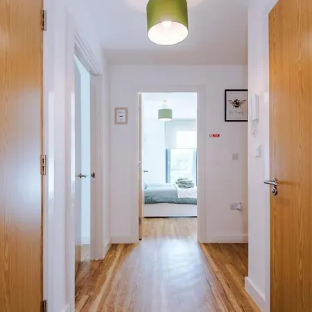 Media 2bed Apartment, Amazing Views, Smart Tv, Perfect For Contractors, Professionals, Families And Leisure