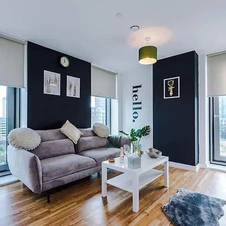 Media 2bed Apartment, Amazing Views, Smart Tv, Perfect For Contractors, Professionals, Families And Leisure Apartment