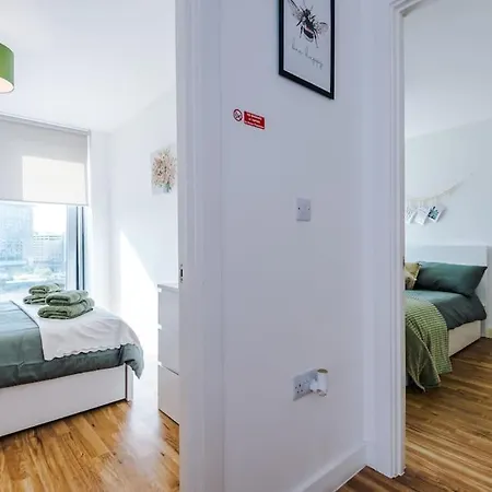 Apartment Media 2bed Apartment, Amazing Views, Smart Tv, Perfect For Contractors, Professionals, Families And Leisure
