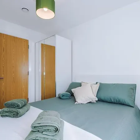 Apartment Media 2bed Apartment, Amazing Views, Smart Tv, Perfect For Contractors, Professionals, Families And Leisure *