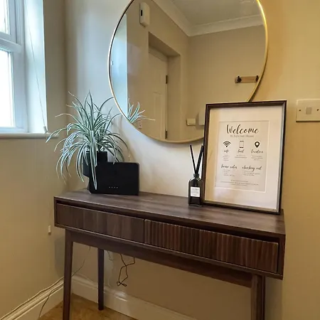 Serene Retreat Sleeps 6 With Garden Casa vacanze *