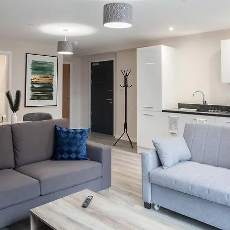 Luxury 2bd Apartment