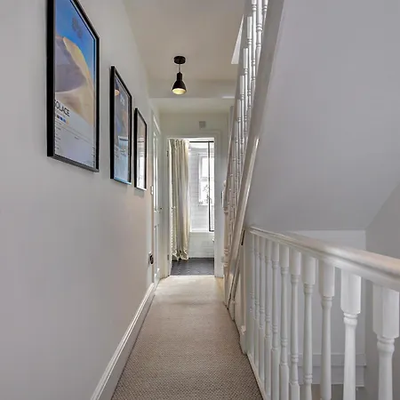 Ferienhaus Pass The Keys Peaceful Boutique Period Didsbury Manchester