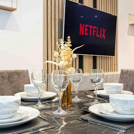 Vibrant 2br In Chorlton, Free Parking דירה