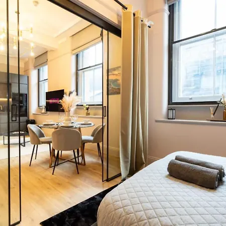 Stunning 2br In Chinatown مانشستر