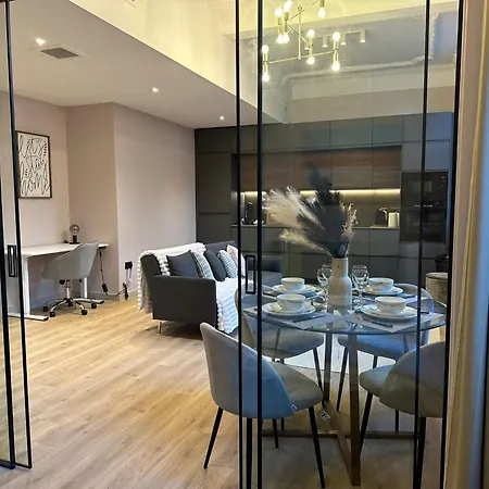 Апартаменты Stunning 2br In Chinatown *