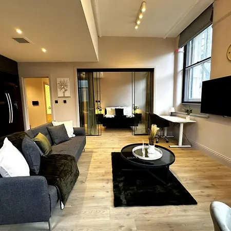 Stunning 2br Apt In Central Manc