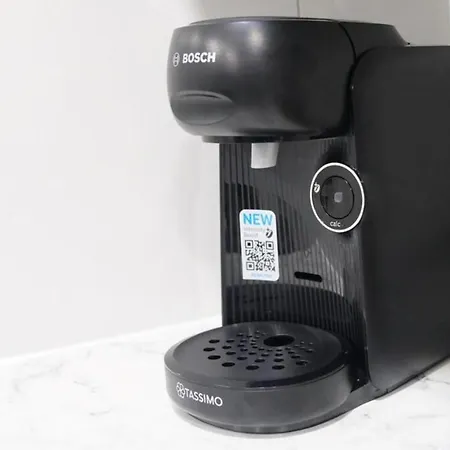 Semesterbostad Entire 3-bed House Sleeps 5 W Parking