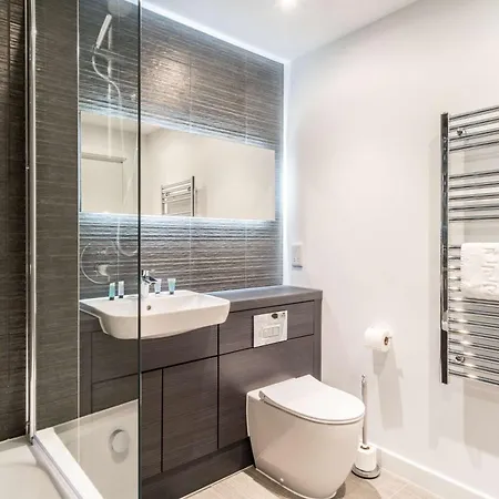 Modern & Bright 2 Bed In Apartamento