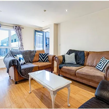 Luxury 2br - Prime Location - Parking * Manchester