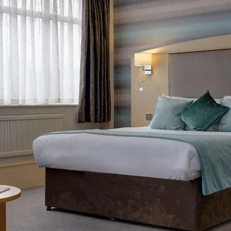 Hotel Western Manchester Cresta Court 3*