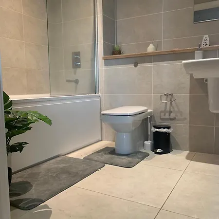 Luxury 2bedroom Serene