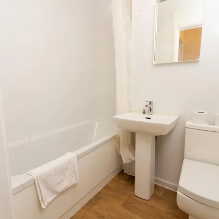 Cosy Stretford In A Prime Location Апартаменты Манчестер